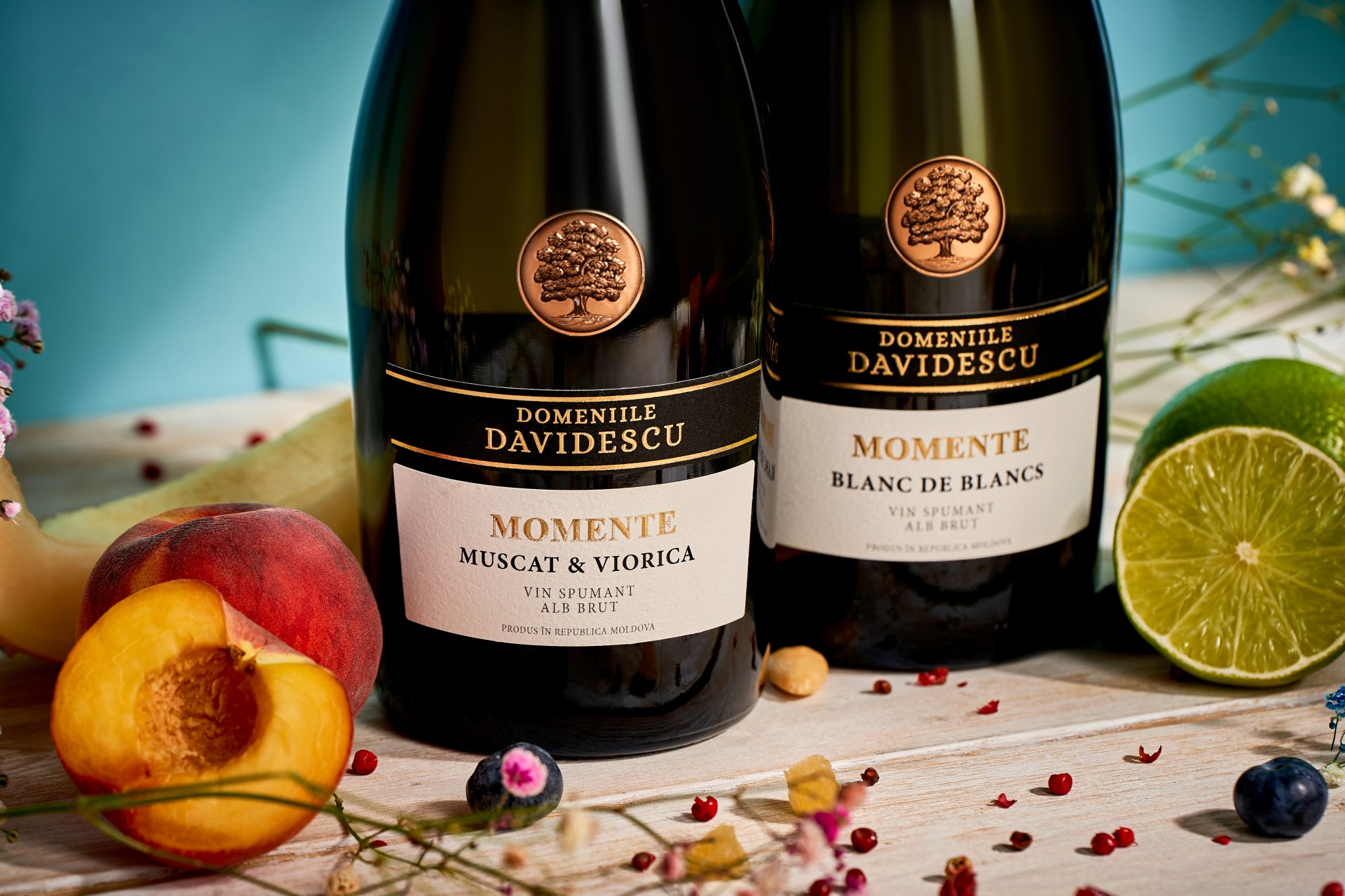 sticle de vin spumant in crama